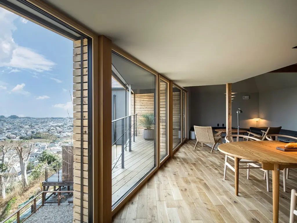 豊かな景色を一望できるリビング