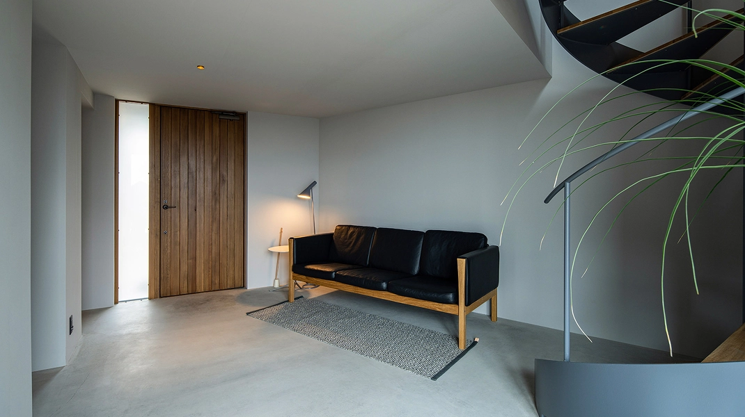 お問い合わせ・ご来場