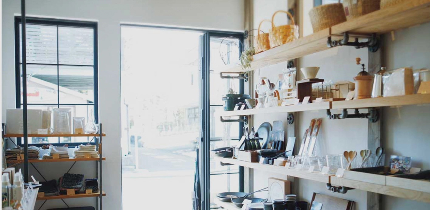 オフィスに併設したお店「korb(コルプ)」